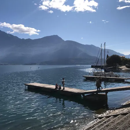 Apartament Appartamento Lake Como *